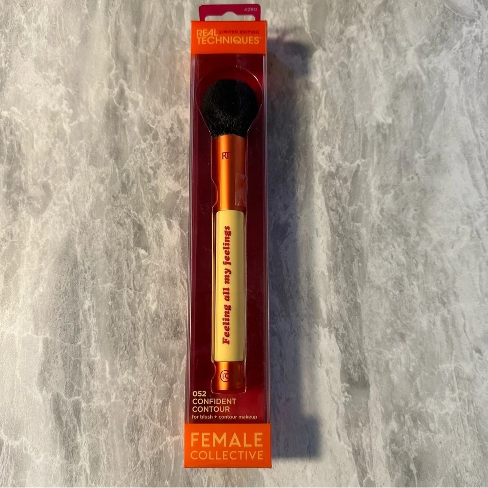 New Real Techniques Confident Contour Brush